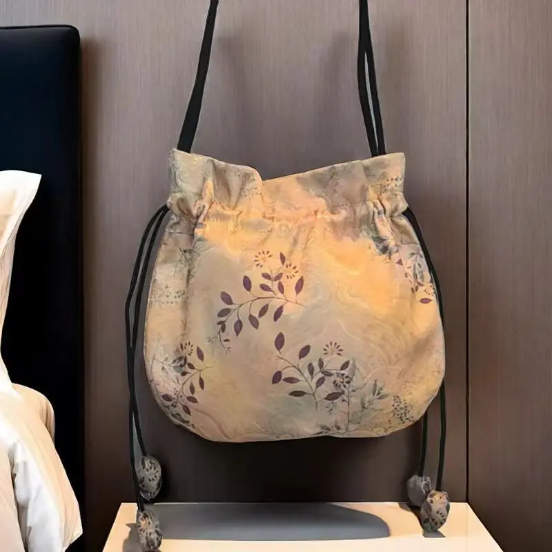 Bolsa para Teléfono con Cordón - Embroidery Wallet reseña y precio