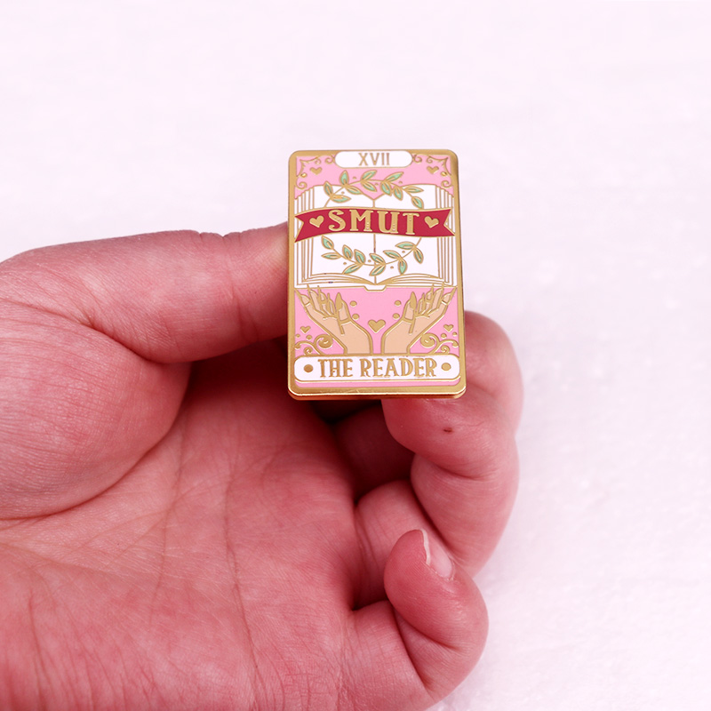SMUT The Reader Book-Pin esmal - Embroidery Wallet reseña y precio